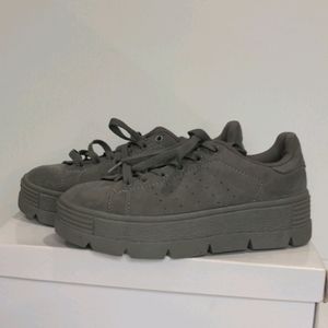 Early 2000s Style Sneakers